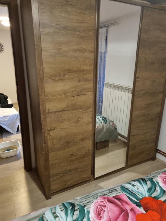 Caci Apartamento Črni Kal Exterior foto